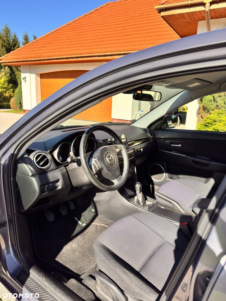 Mazda 3 - 10