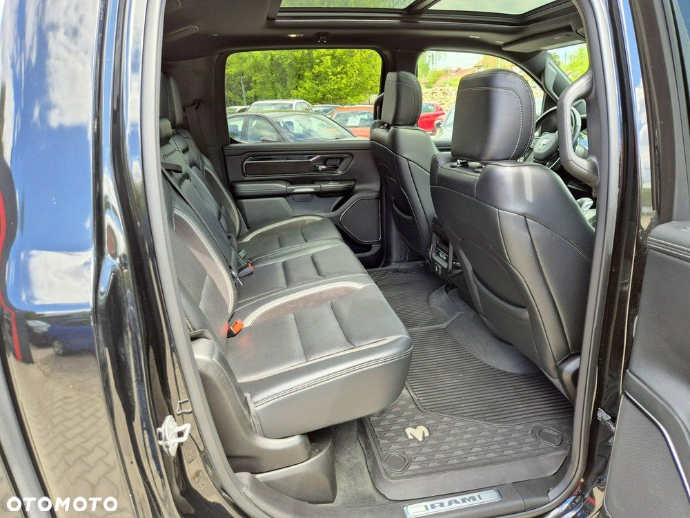 RAM 1500 Crew Cab Laramie - 29