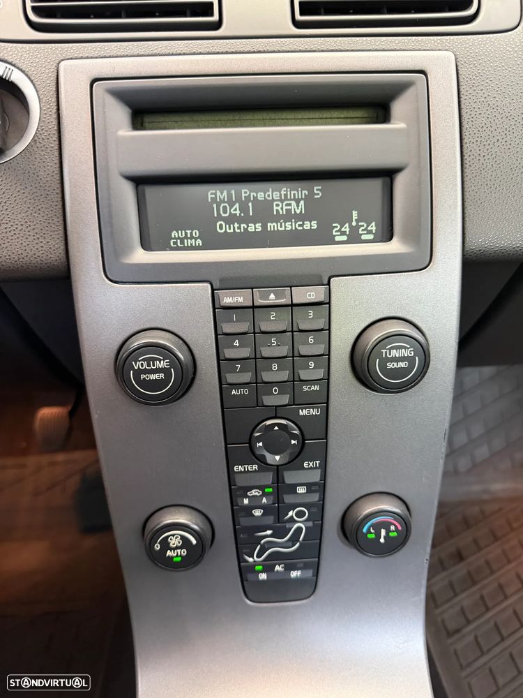 Volvo S40 2.0 D Nível 1 - 24