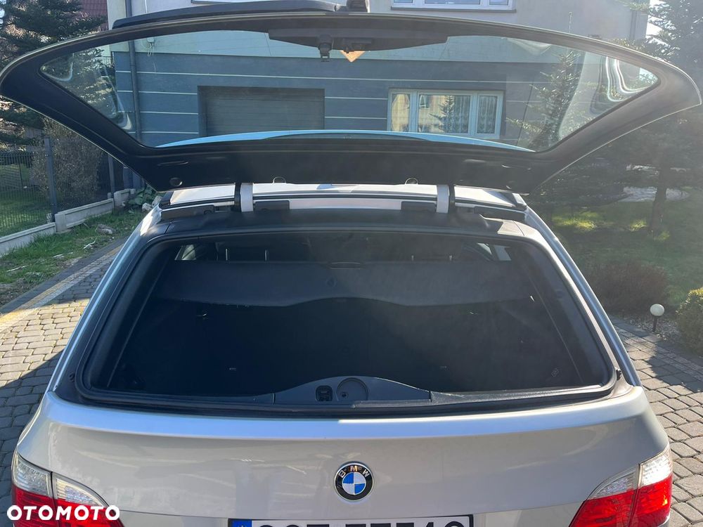 BMW Seria 5 523i - 13