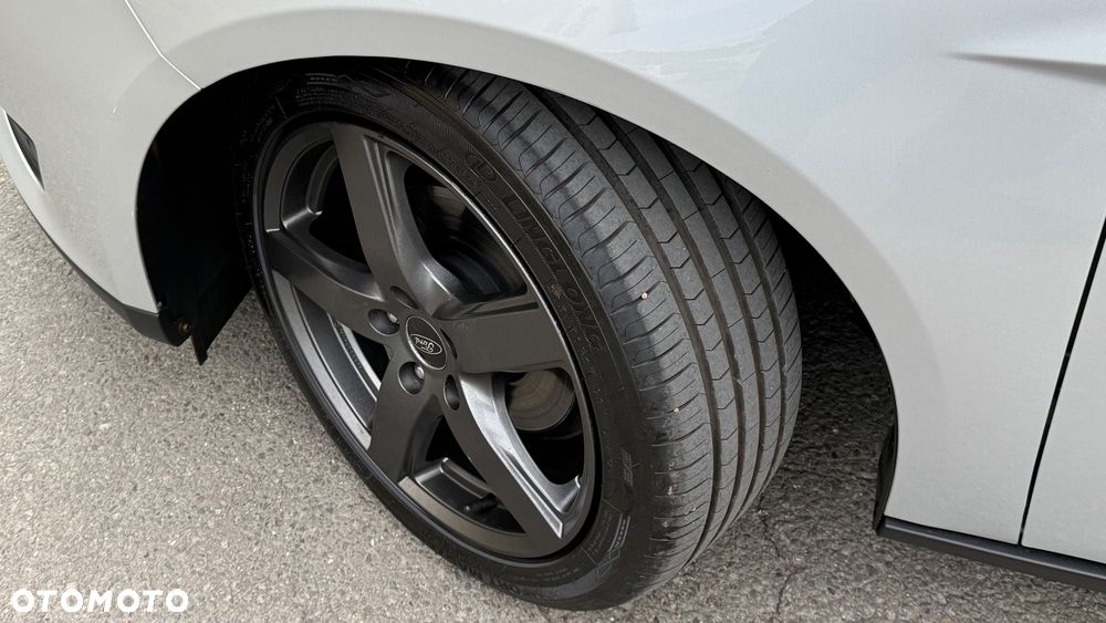 Ford Focus - 13