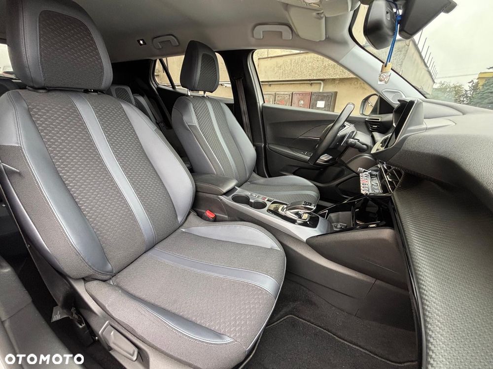 Peugeot 2008 1.5 BlueHDi GT Pack S&S EAT8 - 21