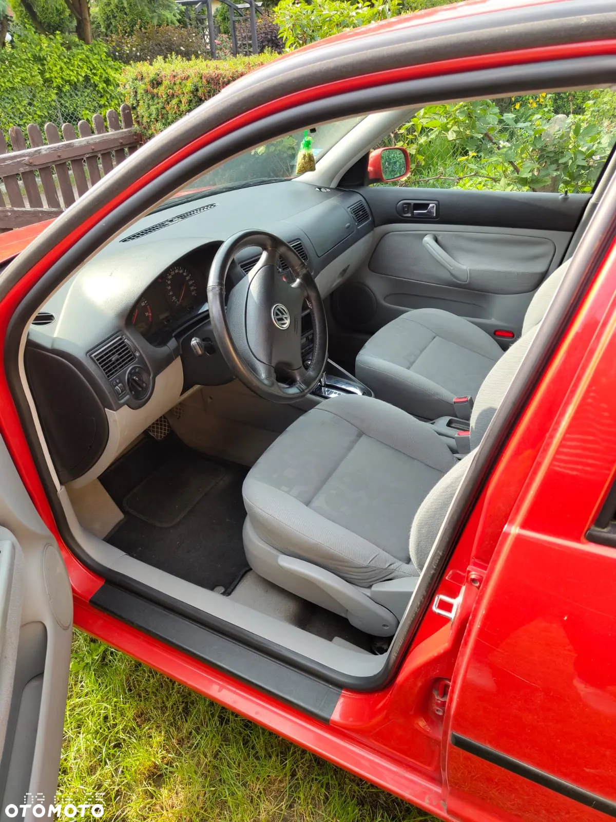 Volkswagen Golf - 11