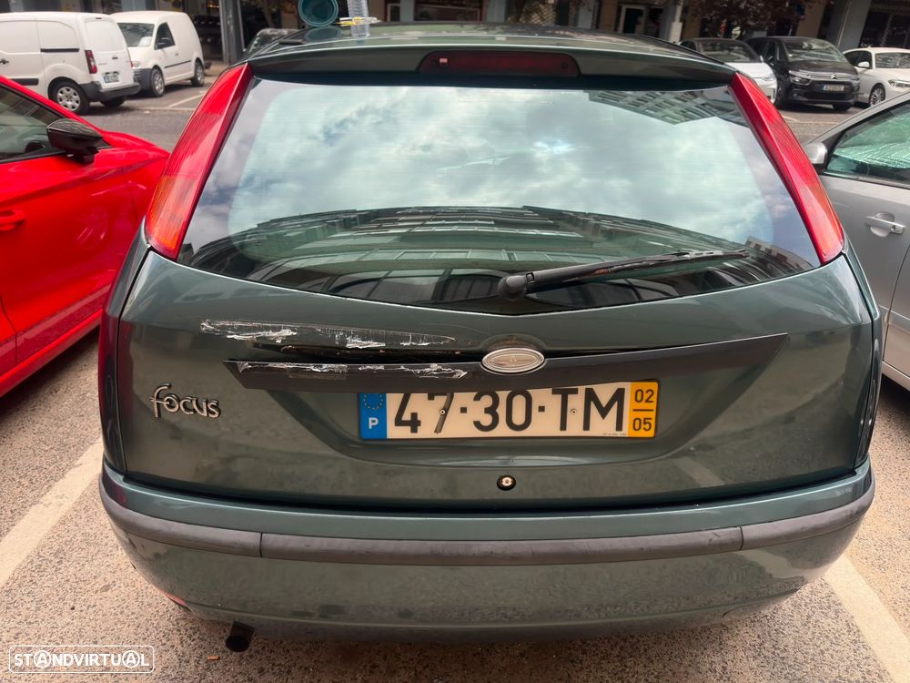 Ford Focus 1.6 Ghia - 2