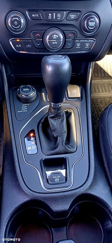Jeep Cherokee 2.0 T Active Drive I Automatik Limited - 7