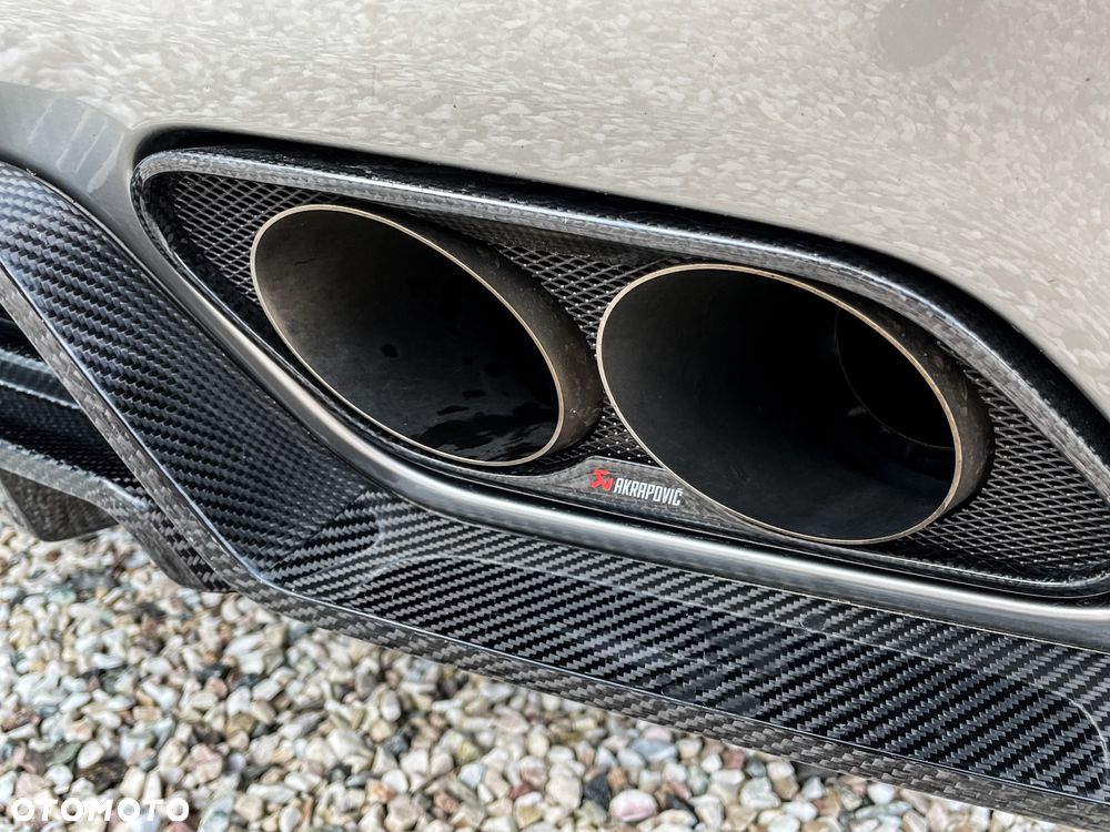 Mercedes-Benz SLS - 25