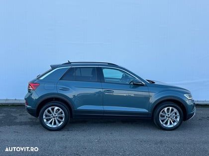Volkswagen T-Roc - 4
