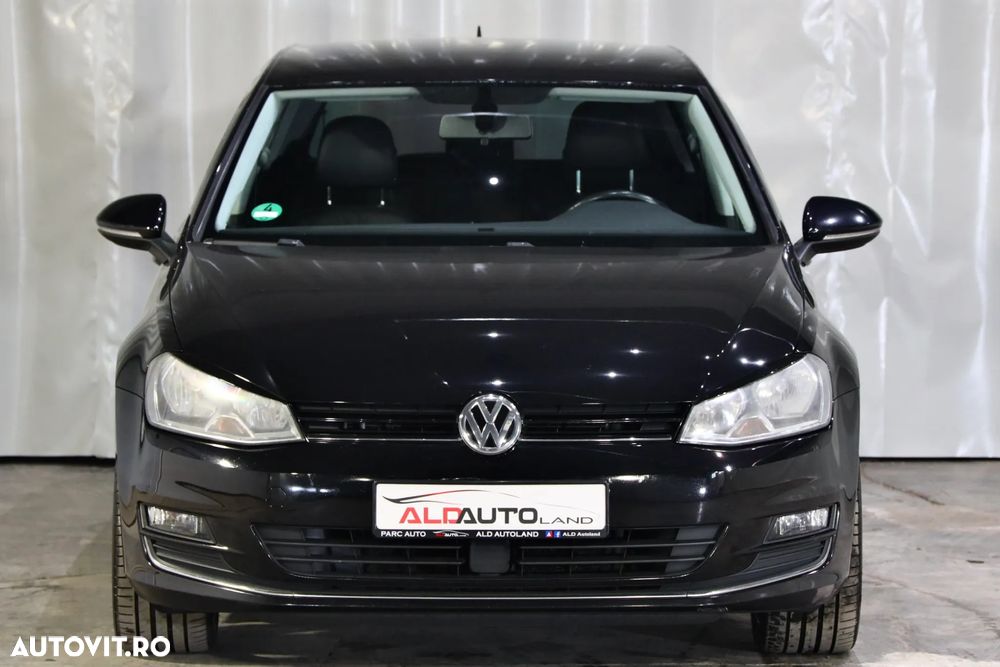 Volkswagen Golf 1.6 TDI DPF BlueMotion Technology Highline - 36