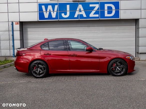 Alfa Romeo Giulia 2.0 Turbo 16V AT8 Veloce Ti - 16