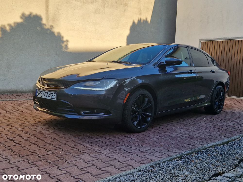 Chrysler 200 - 6