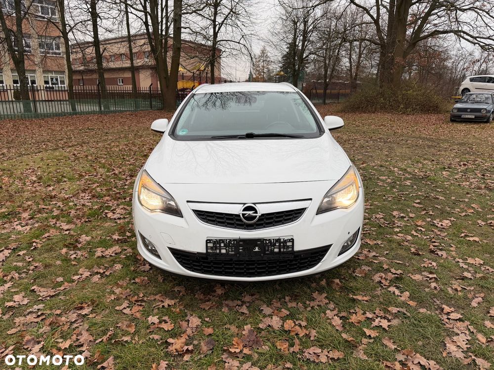 Opel Astra 1.7 CDTI DPF ecoFLEX Start/Stop Edition Sport - 2