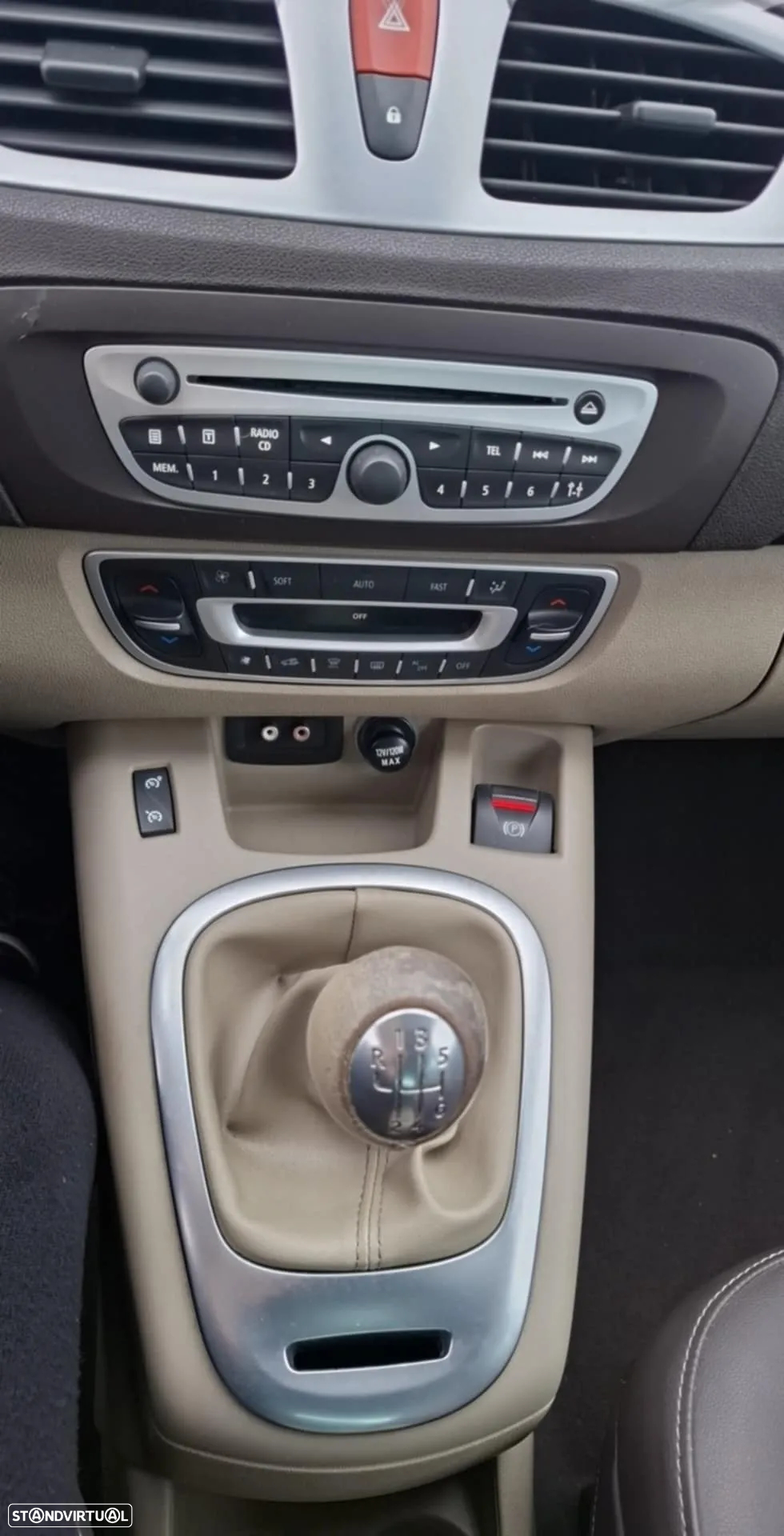 Renault Scénic 1.5 dCi Dynamique S - 14