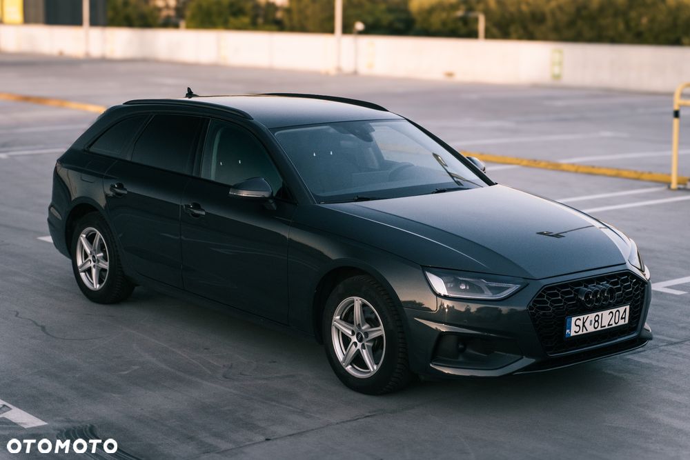 Audi A4 Avant 35 TDI mHEV S tronic - 2