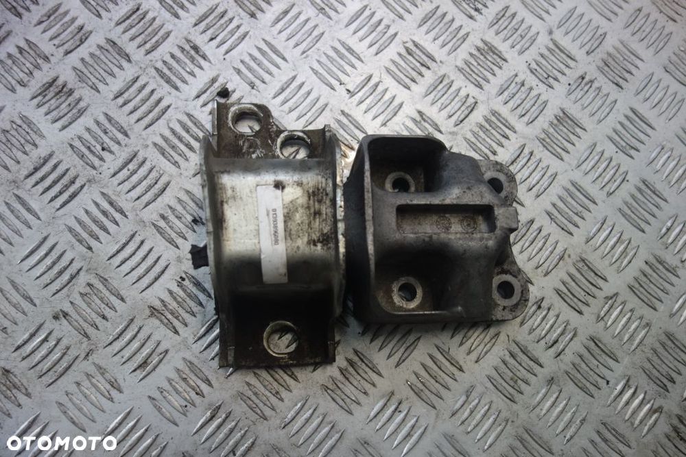 PODUSZKA SILNIKA PEUGEOT BOXER III CITROEN JUMPER III 2.0 HDI 01393896080