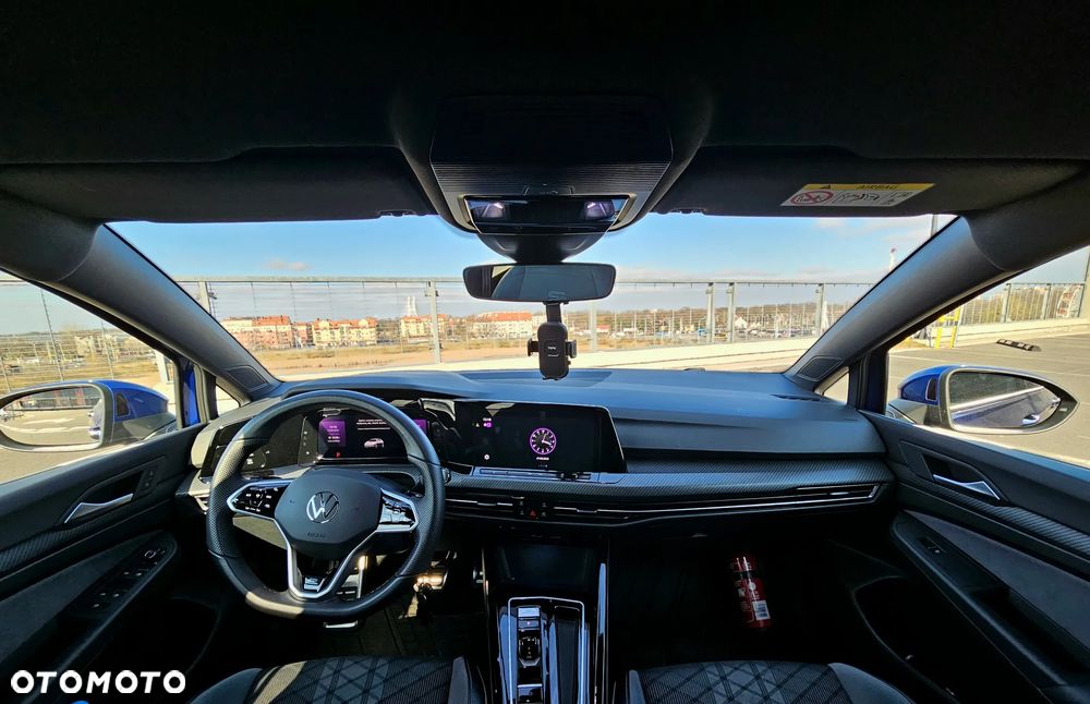 Volkswagen Golf VIII 1.5 eTSI R-Line DSG - 10