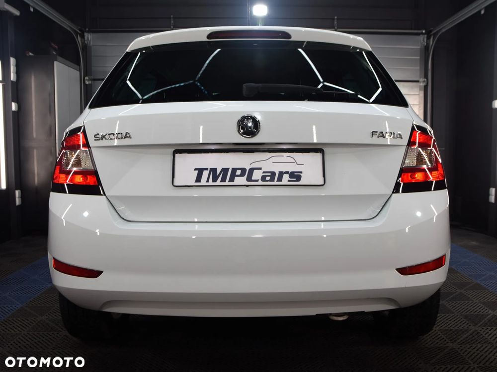 Skoda Fabia - 10