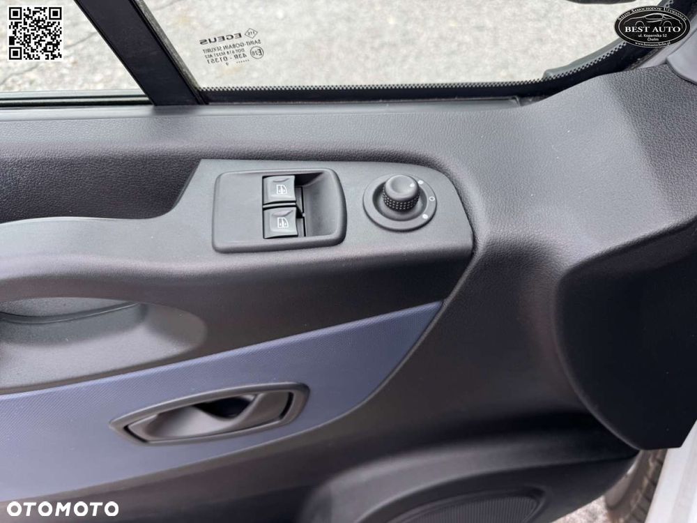 Opel Vivaro - 22