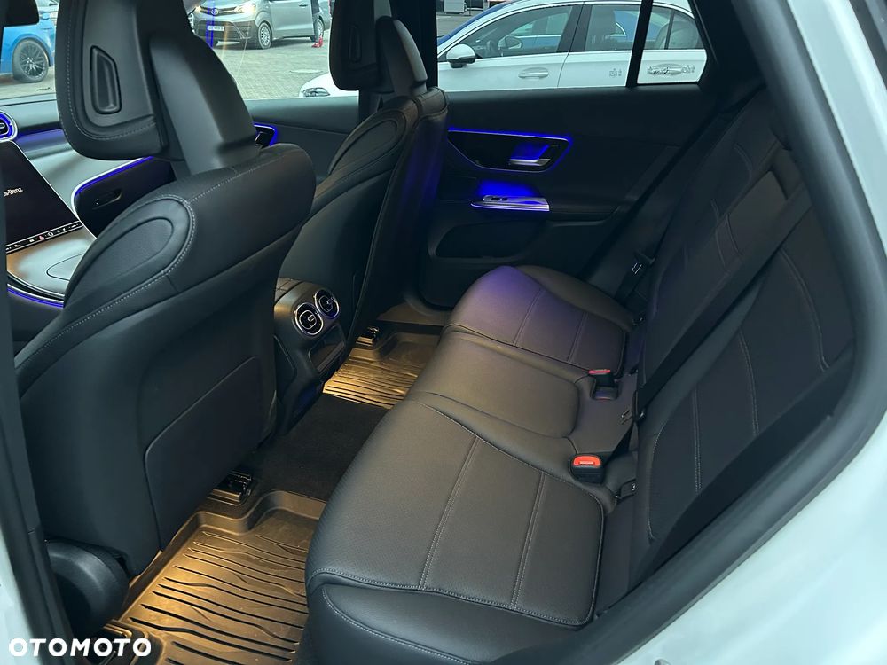 Mercedes-Benz GLC - 7