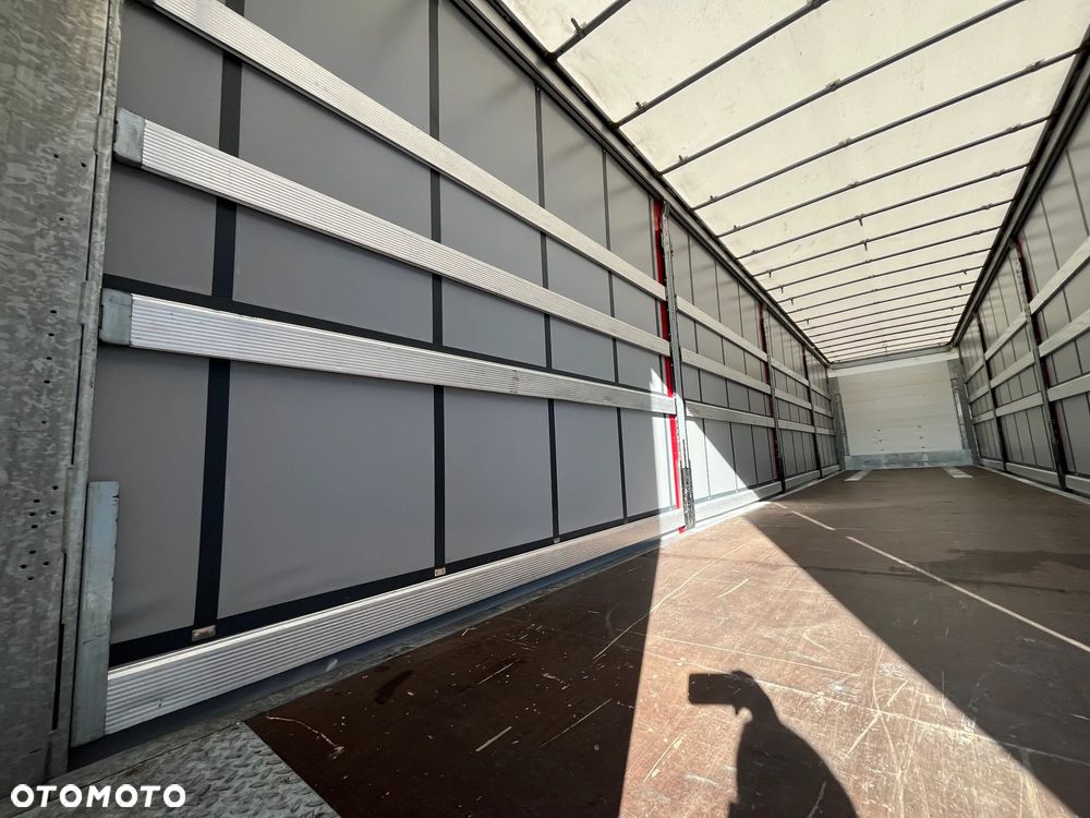 Schmitz Cargobull SCB / 2020 / FIRANKA/ OPONY 70% /  CERTYFIKAT XL / ZADBANA - 23