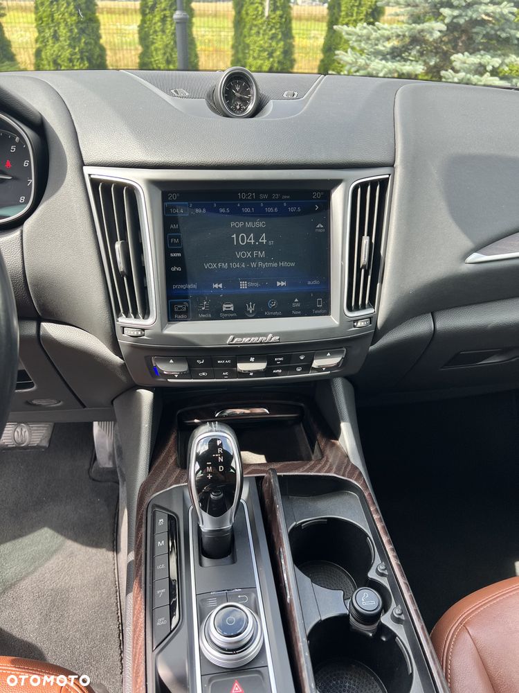 Maserati Levante S Essence - 3