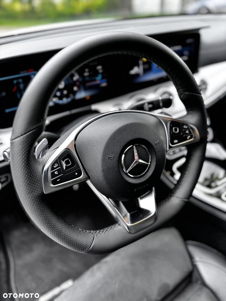 Mercedes-Benz Klasa E 220 d 9G-TRONIC - 16