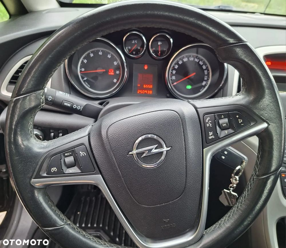 Opel Astra 1.6 Enjoy - 10