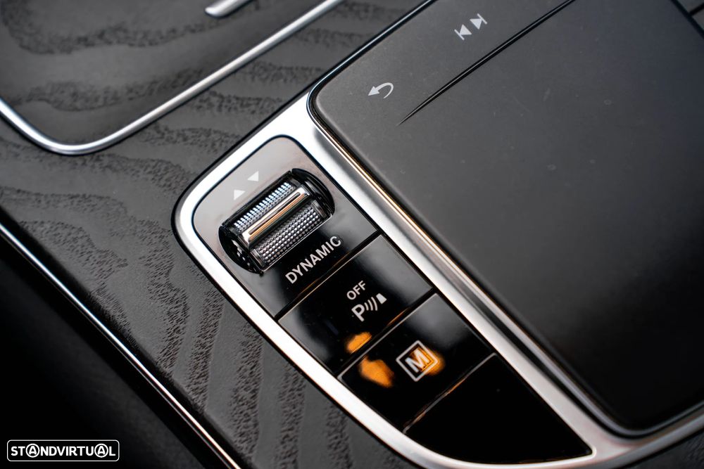 Mercedes-Benz GLC 300 de Coupe 4Matic - 32