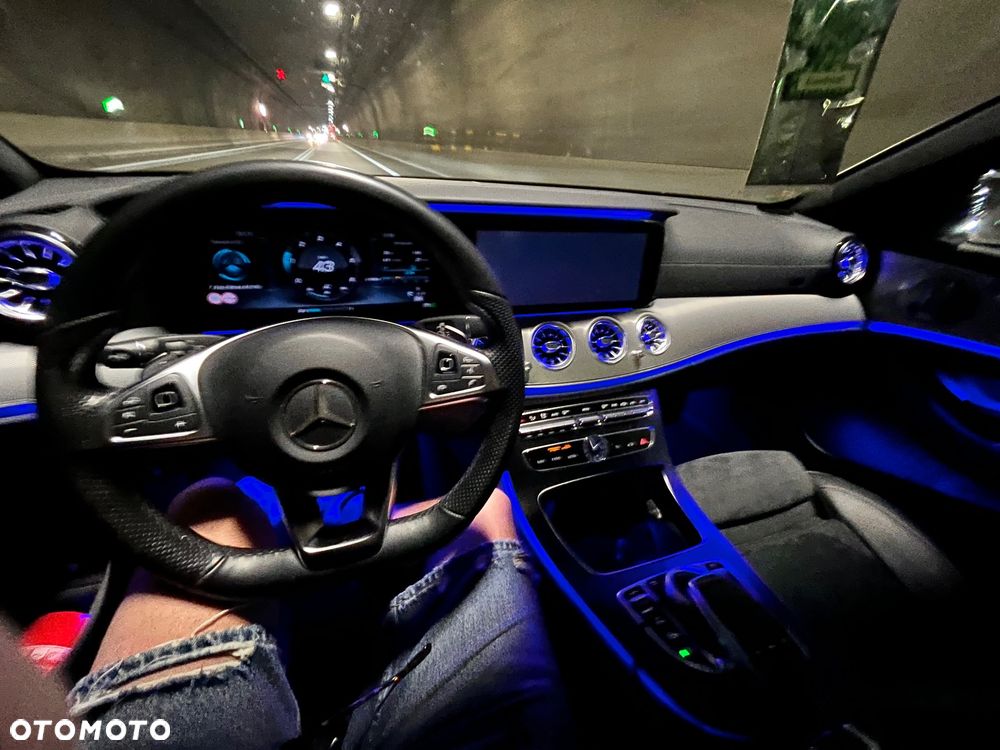 Mercedes-Benz Klasa E 220 d 9G-TRONIC - 21