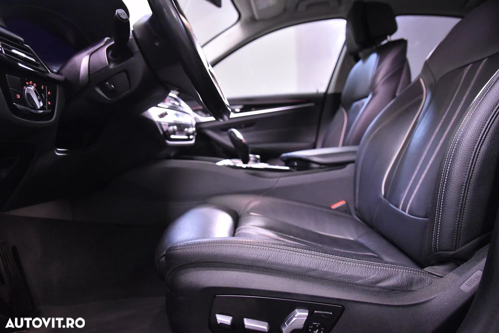 BMW Seria 5 520i AT - 25