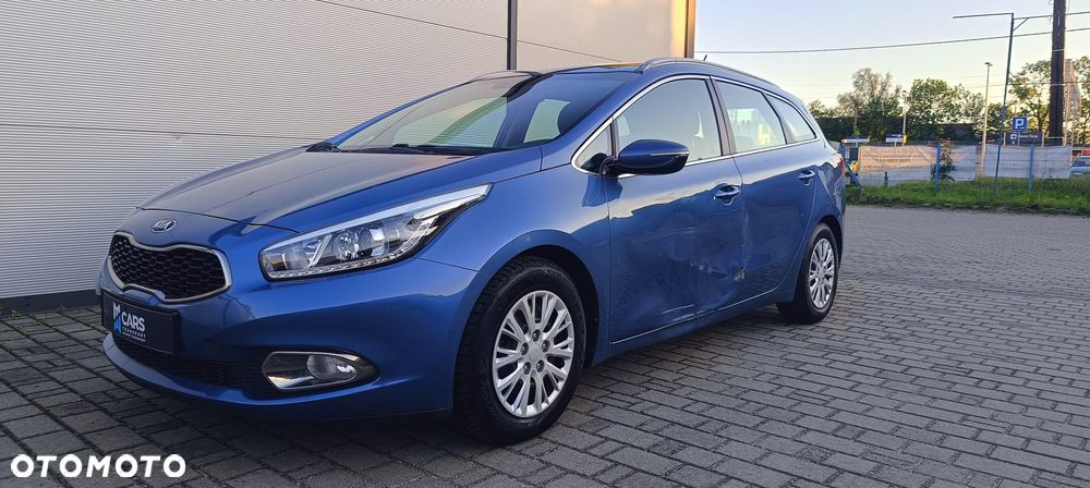 Kia Ceed - 8
