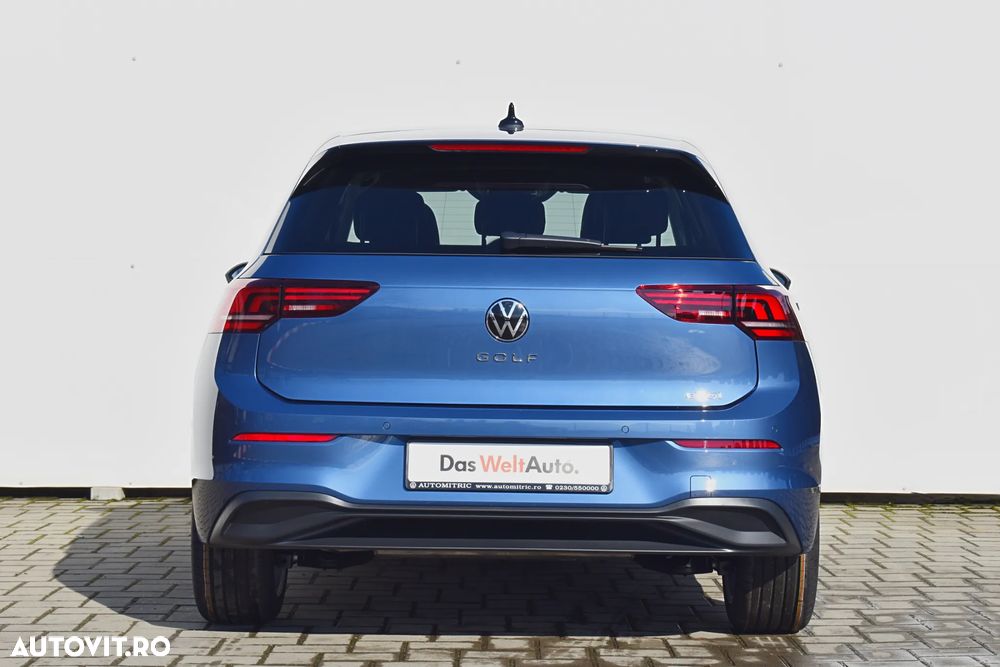 Volkswagen Golf 1.5 eTSI DSG MHEV Life - 12