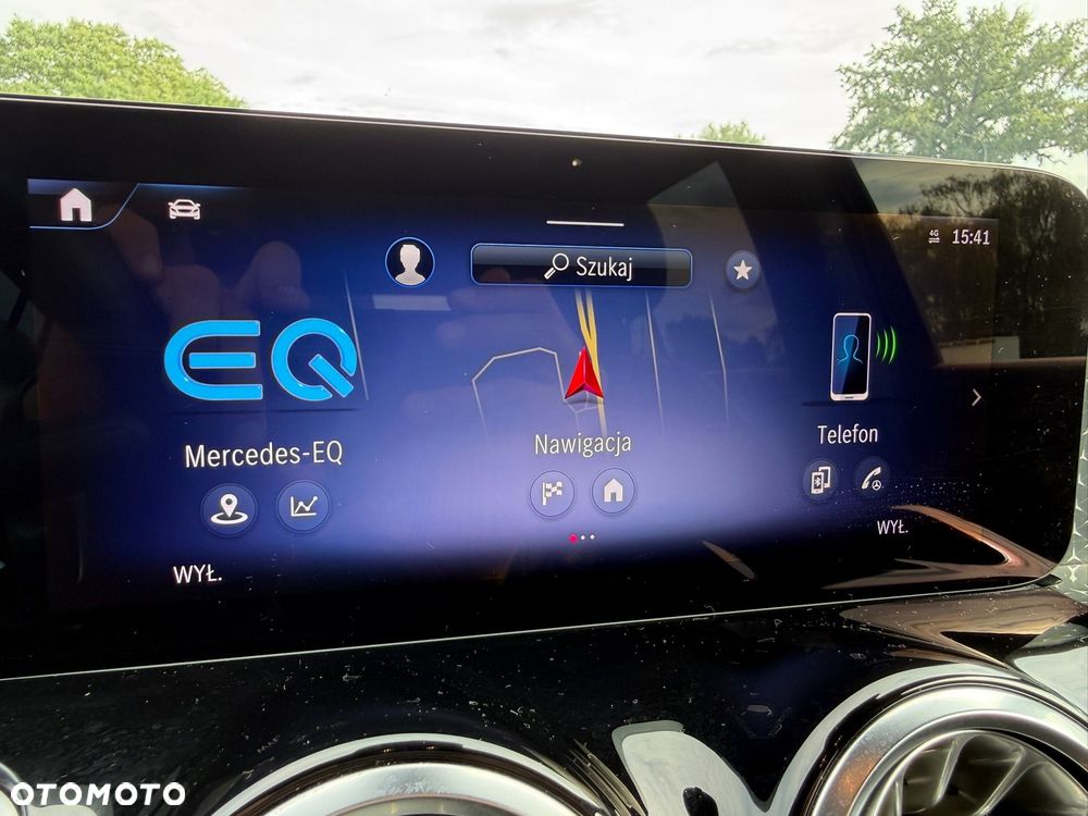 Mercedes-Benz EQB 300 4Matic AMG Line - 18