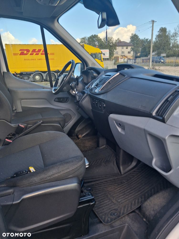 Ford Transit - 11