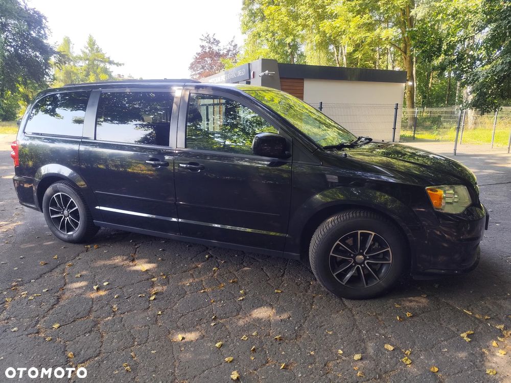 Dodge Grand Caravan 3.6 R/T - 1