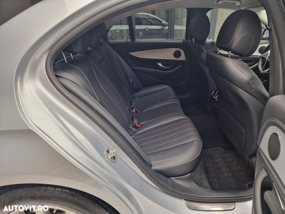 Mercedes-Benz E - 18