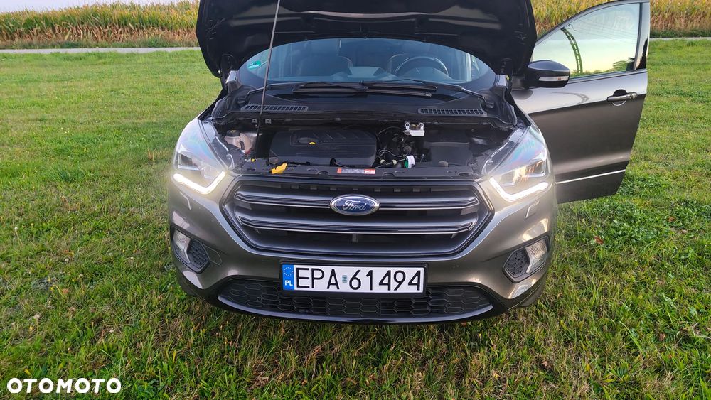 Ford Kuga - 26