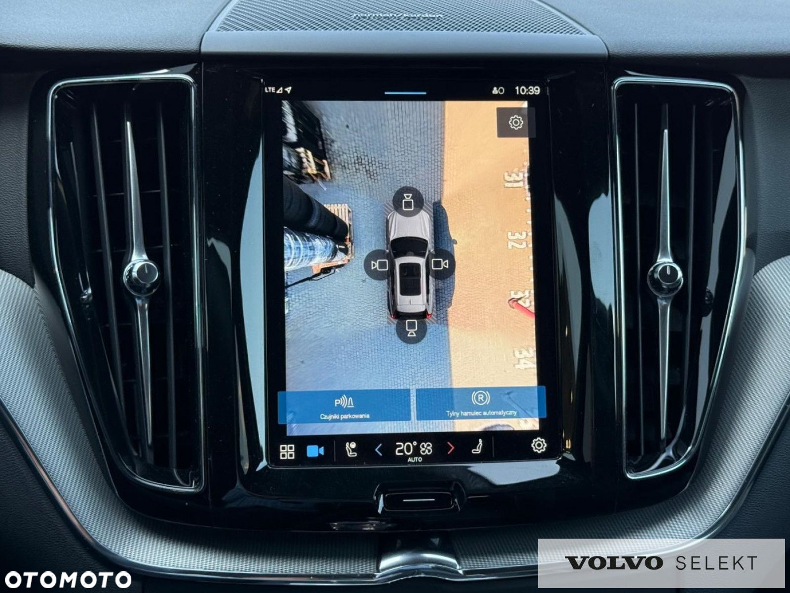 Volvo XC 60 - 29