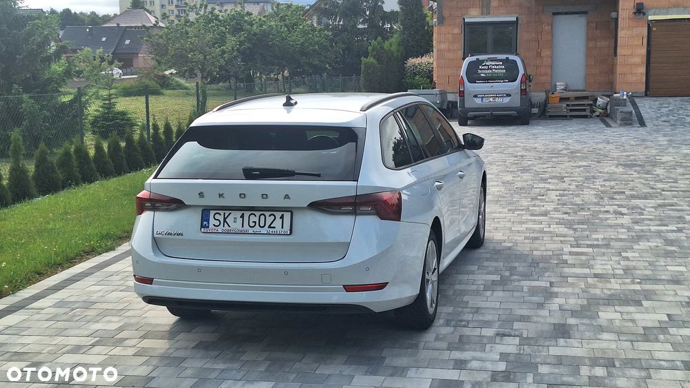 Skoda Octavia 2.0 TDI Ambition DSG - 8