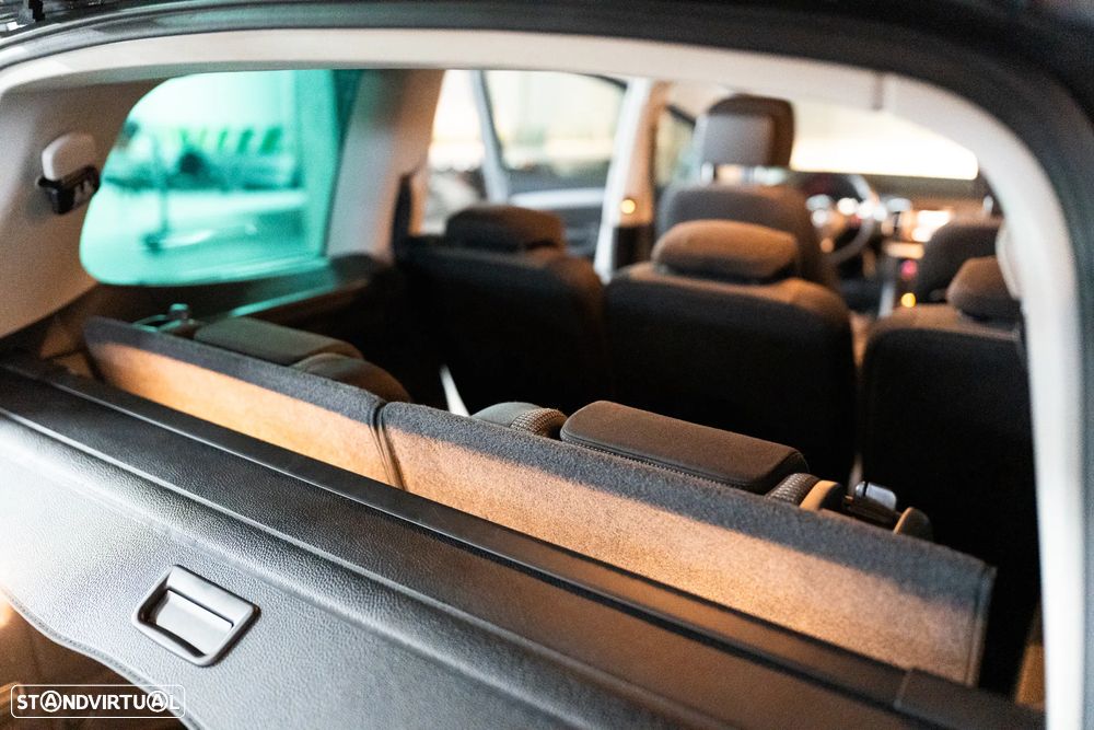 VW Sharan 2.0 TDI Confortline DSG - 29