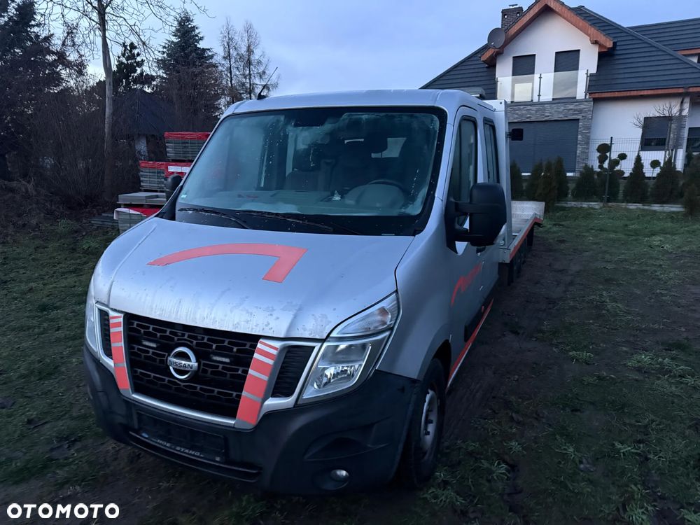 Nissan NV400 - 21