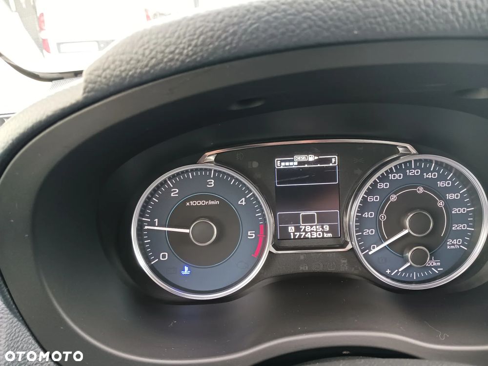Subaru XV 2.0D Comfort - 9