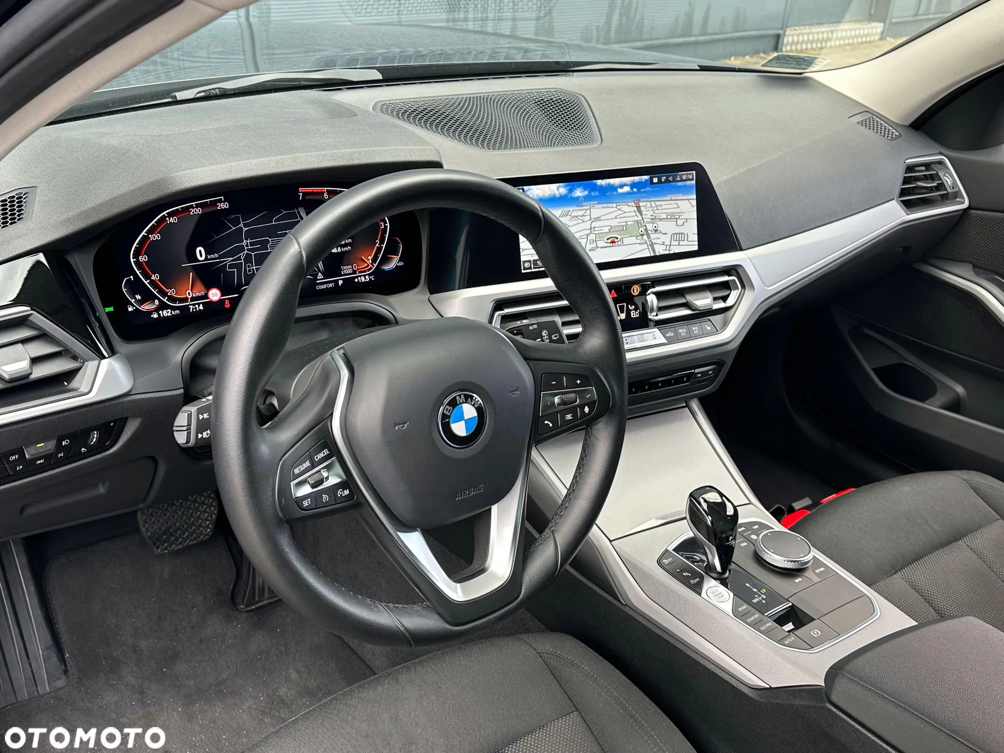 BMW Seria 3 318i Advantage - 23