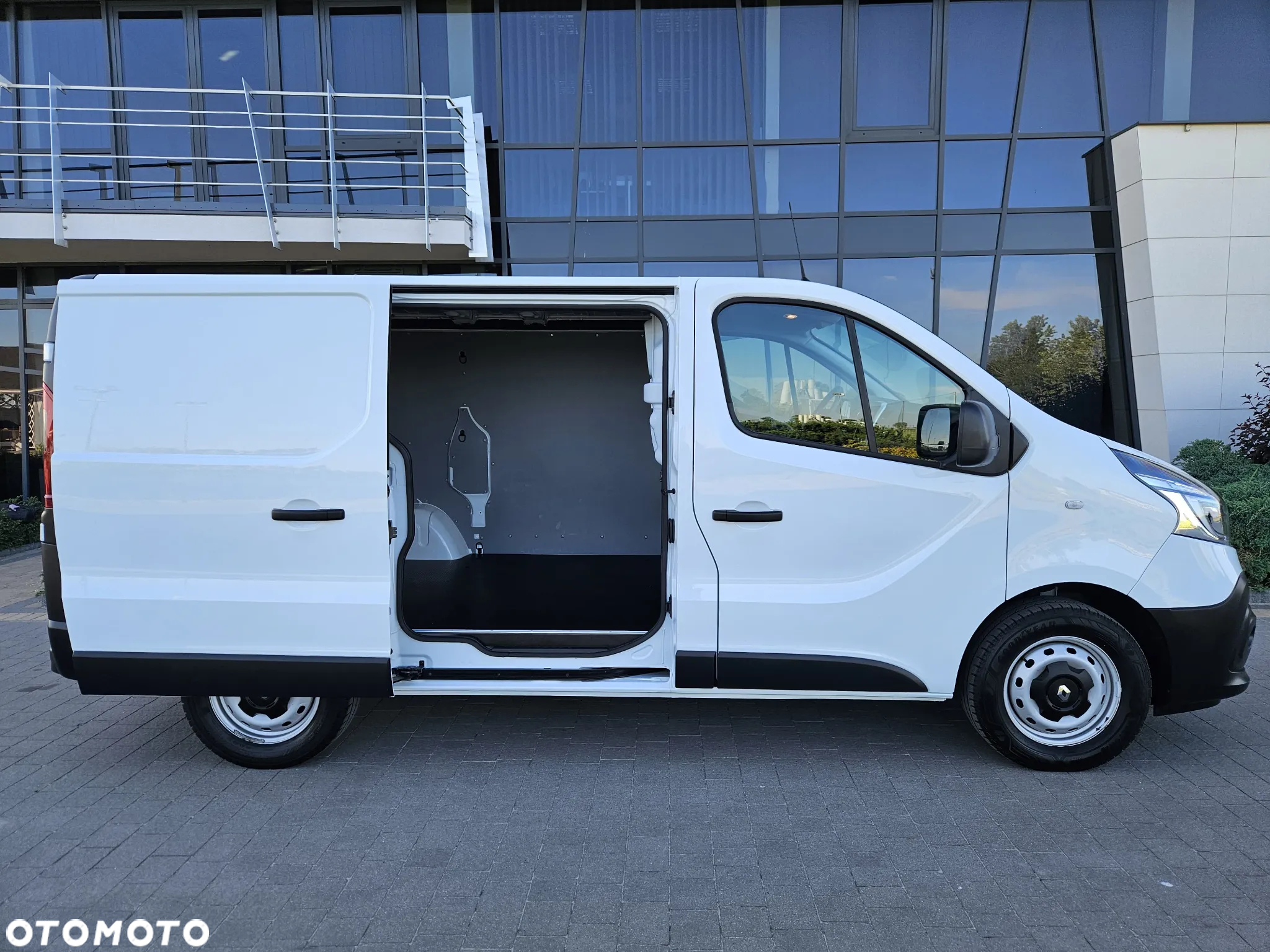 Renault Trafic - 19