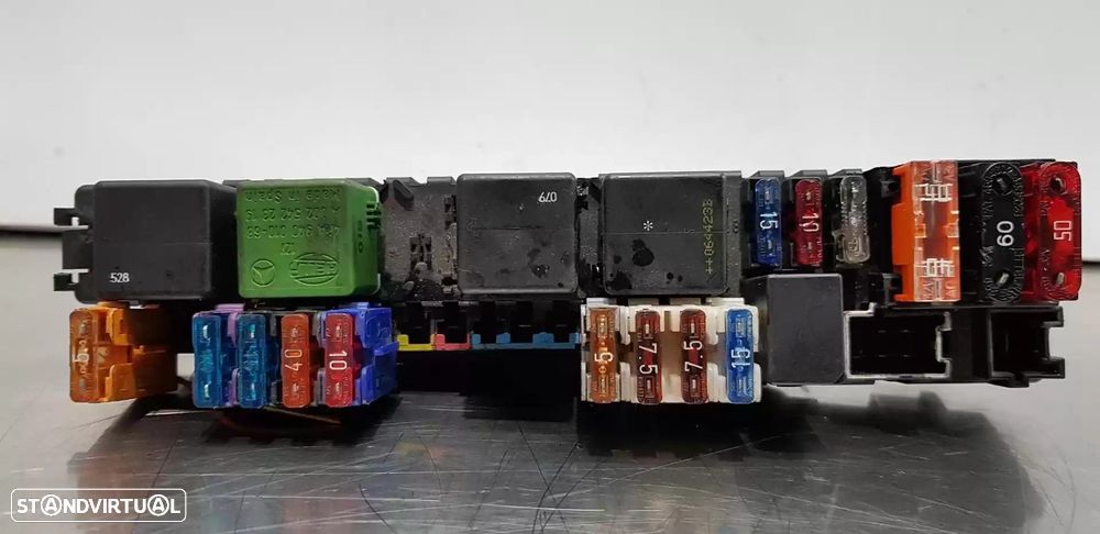 CAIXA RELÉS / FUSÍVEIS MERCEDES-BENZ CLASSE S 1999 -A0275454532 - 2