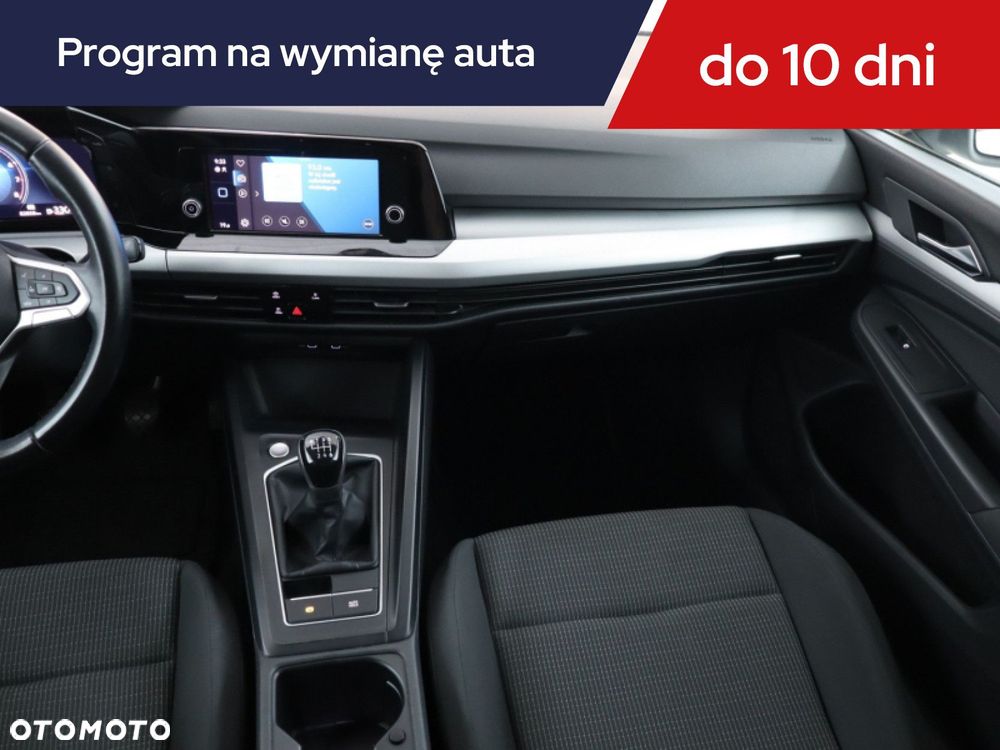 Volkswagen Golf - 10