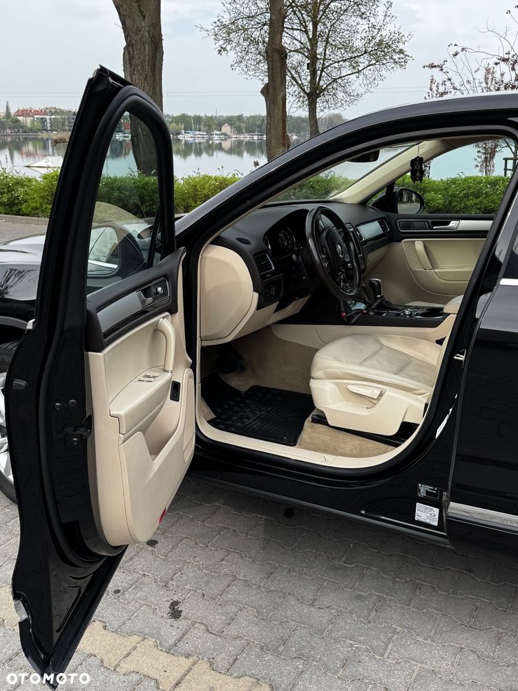 Volkswagen Touareg 3.0 V6 TDI BMT Business Line - 15