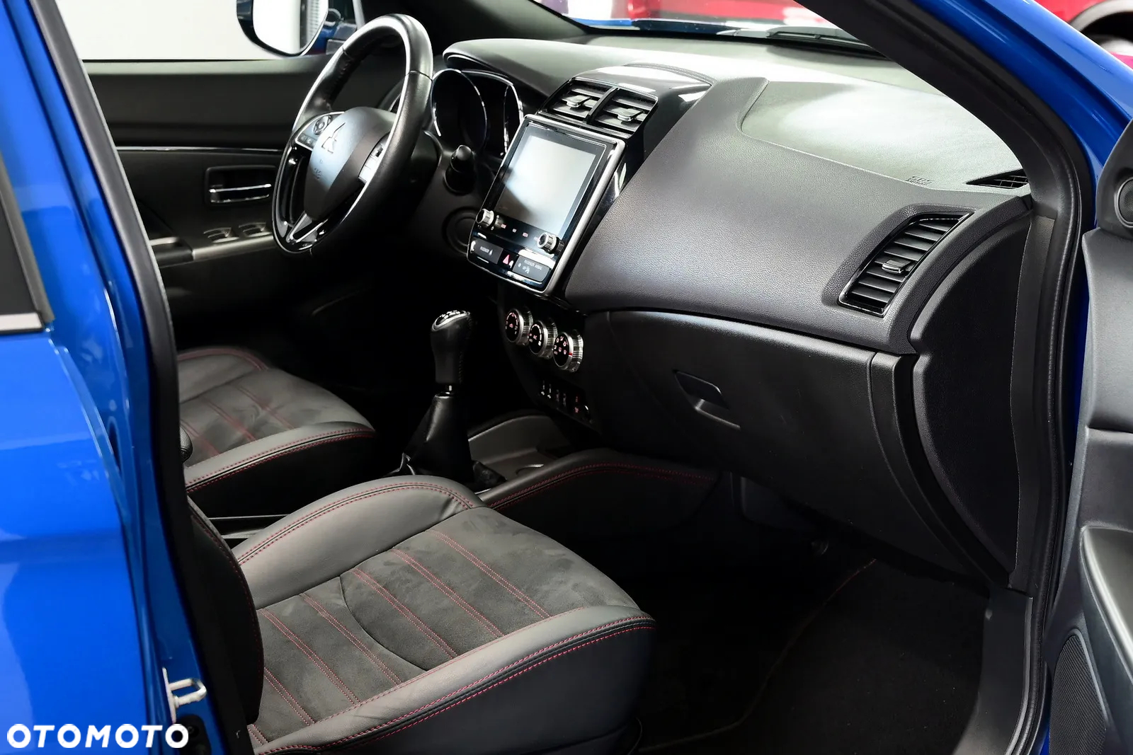 Mitsubishi ASX - 10