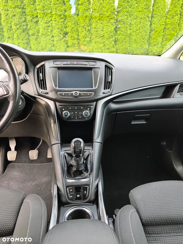 Opel Zafira 2.0 D (CDTI ecoFLEX) Start/Stop Innovation - 22