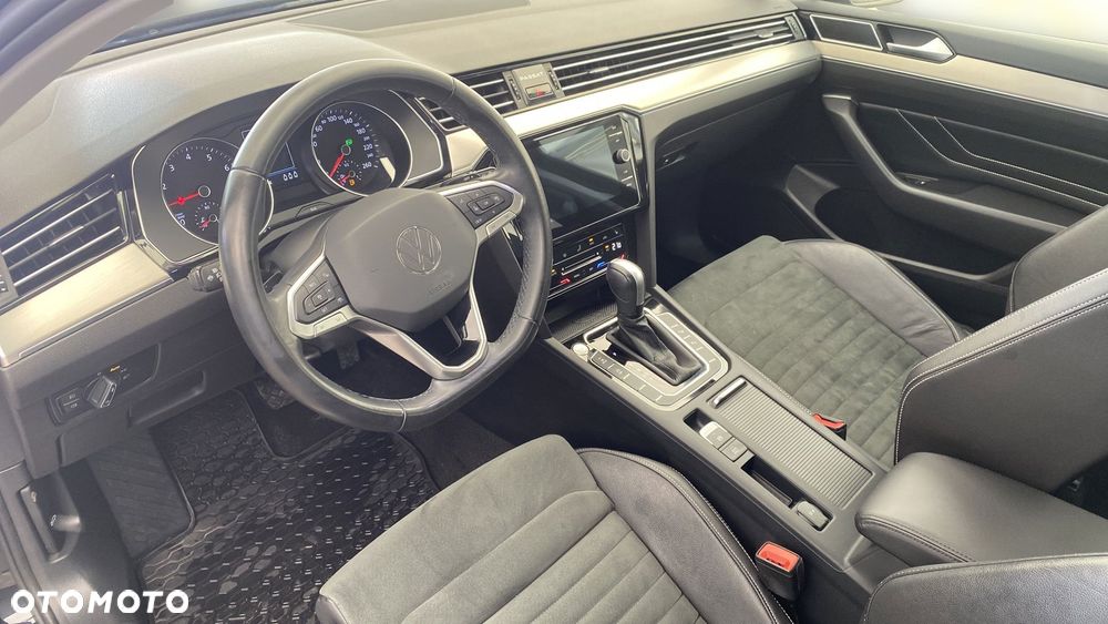 Volkswagen Passat - 10
