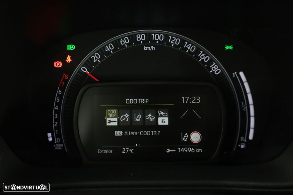 Toyota Aygo X Business Edition - 15